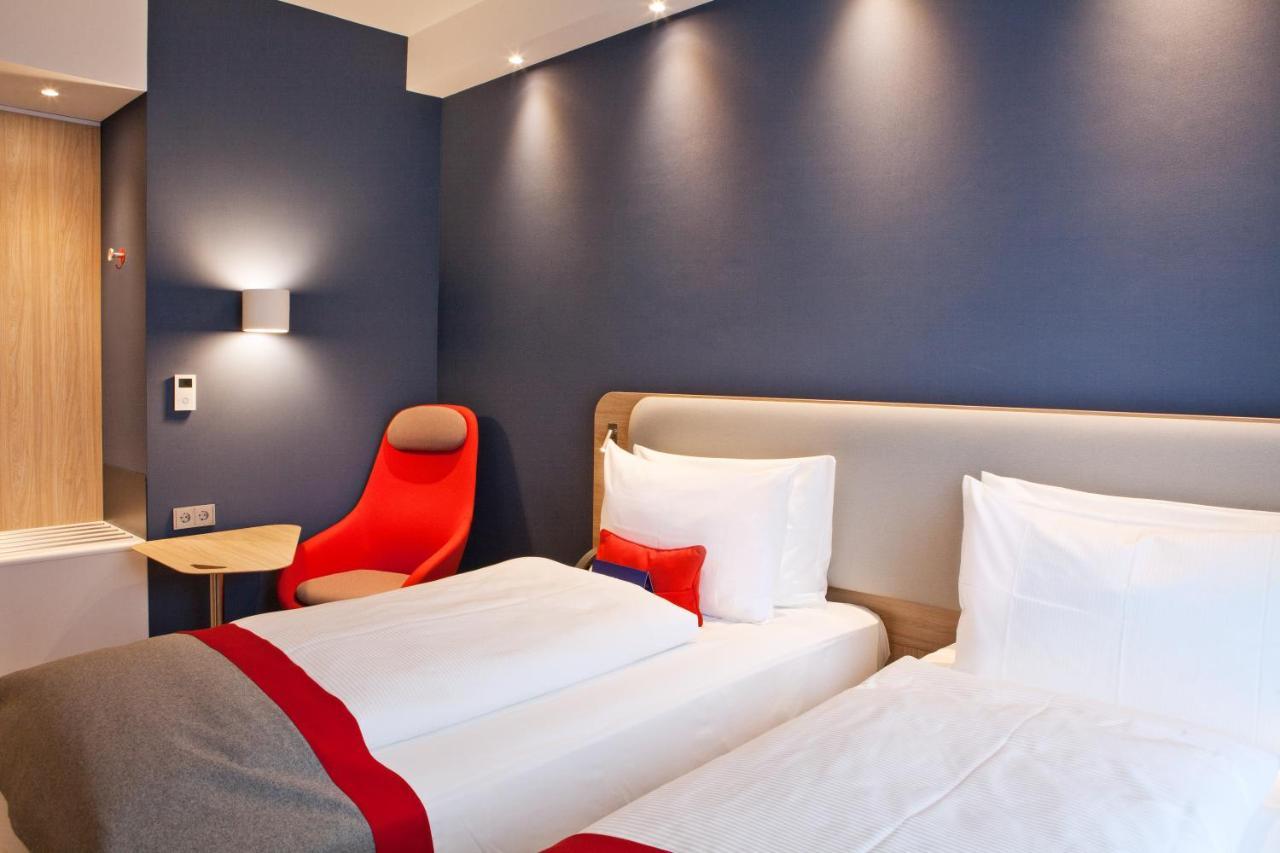 Holiday Inn Express - Goeppingen By Ihg מראה חיצוני תמונה