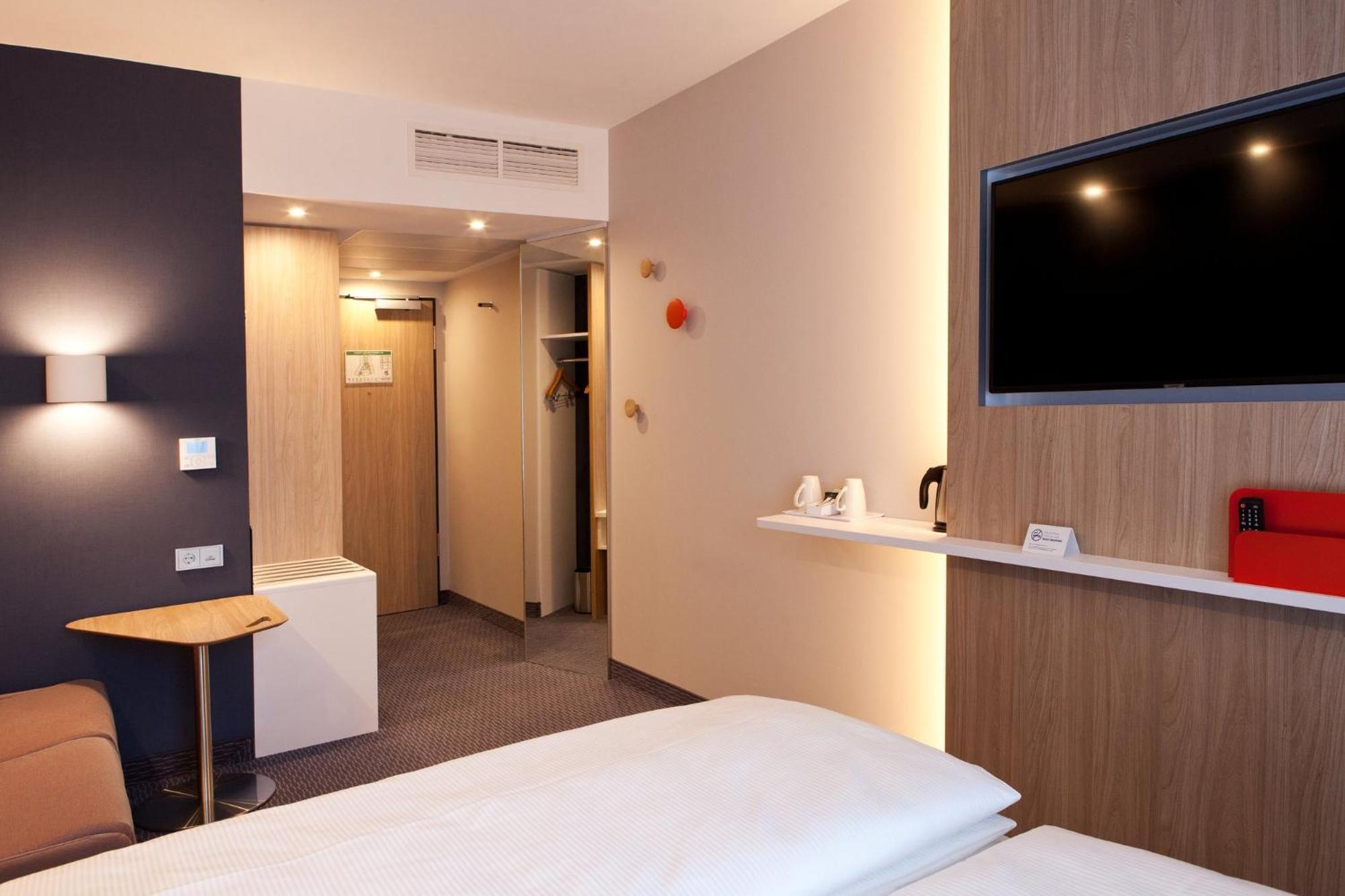 Holiday Inn Express - Goeppingen By Ihg מראה חיצוני תמונה