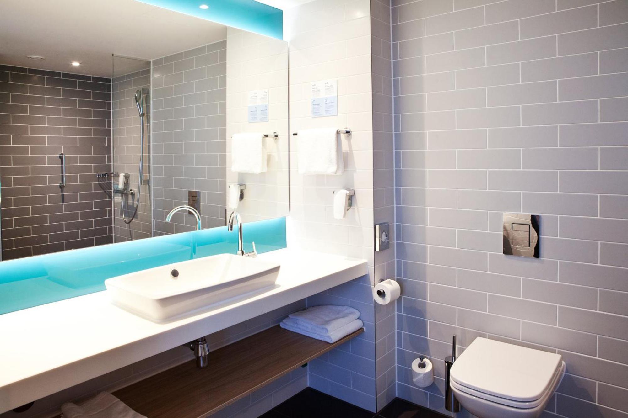 Holiday Inn Express - Goeppingen By Ihg מראה חיצוני תמונה