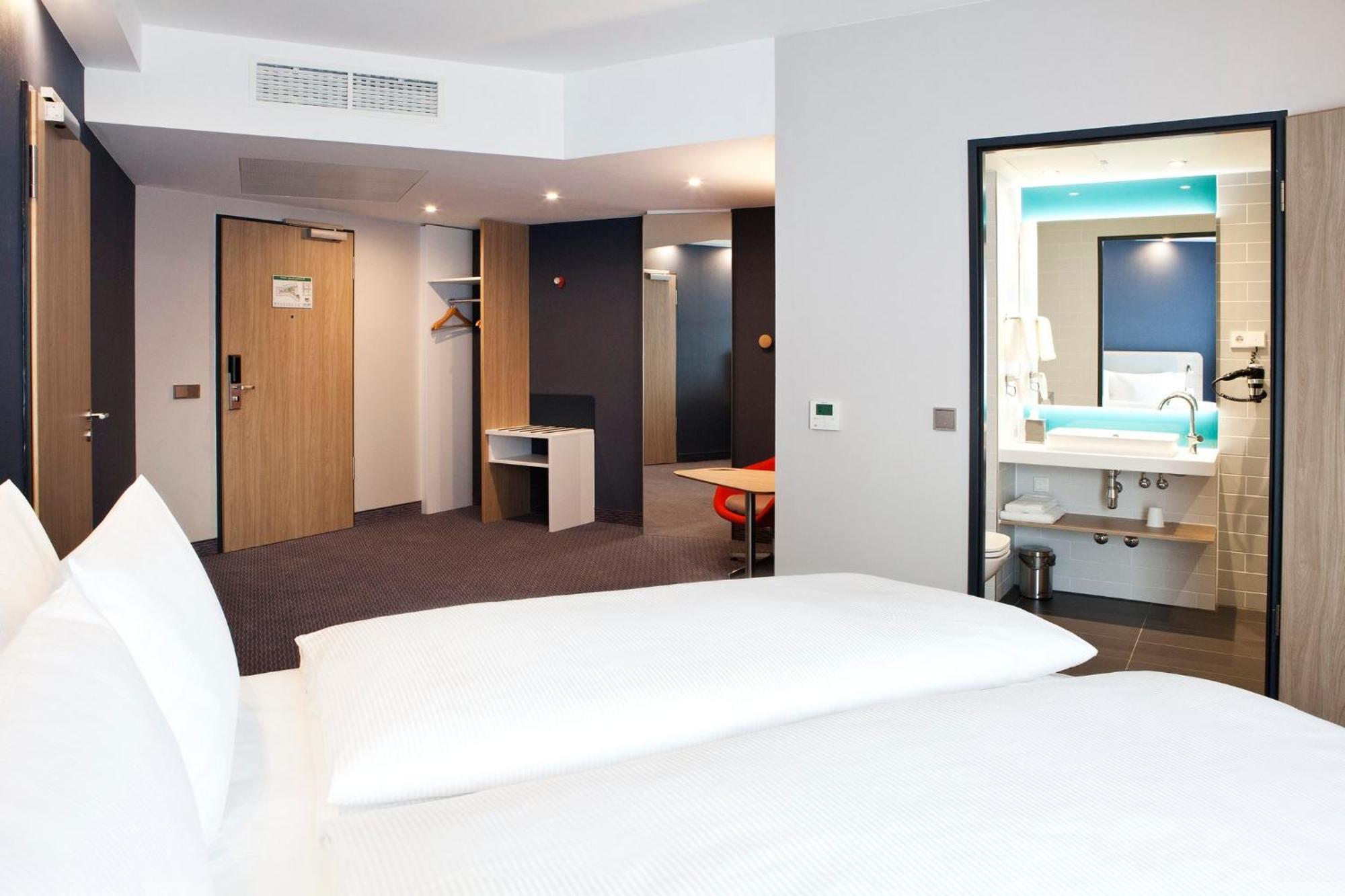 Holiday Inn Express - Goeppingen By Ihg מראה חיצוני תמונה