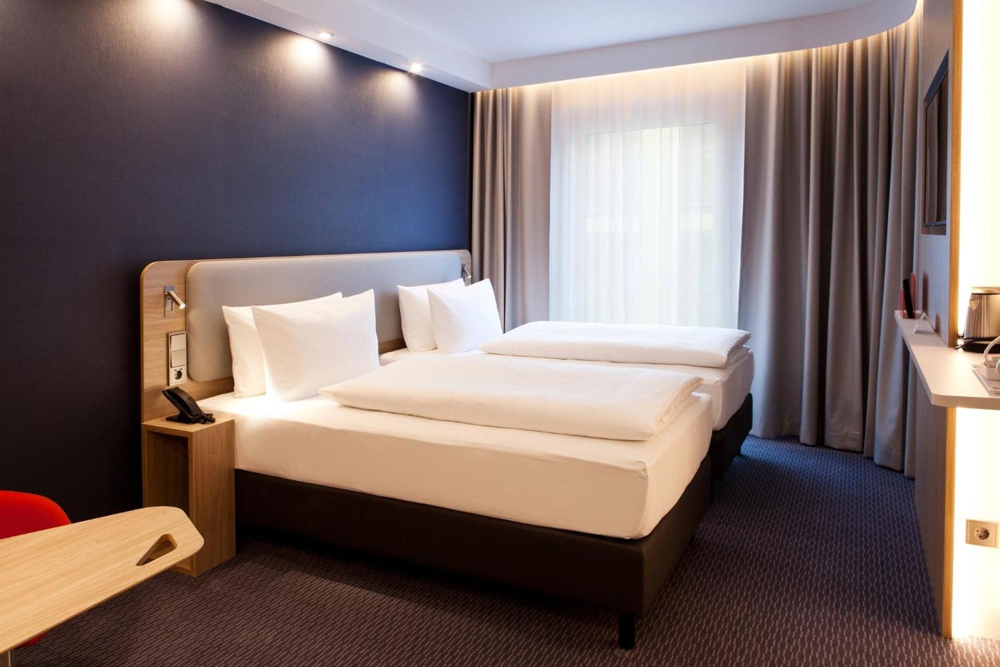 Holiday Inn Express - Goeppingen By Ihg מראה חיצוני תמונה